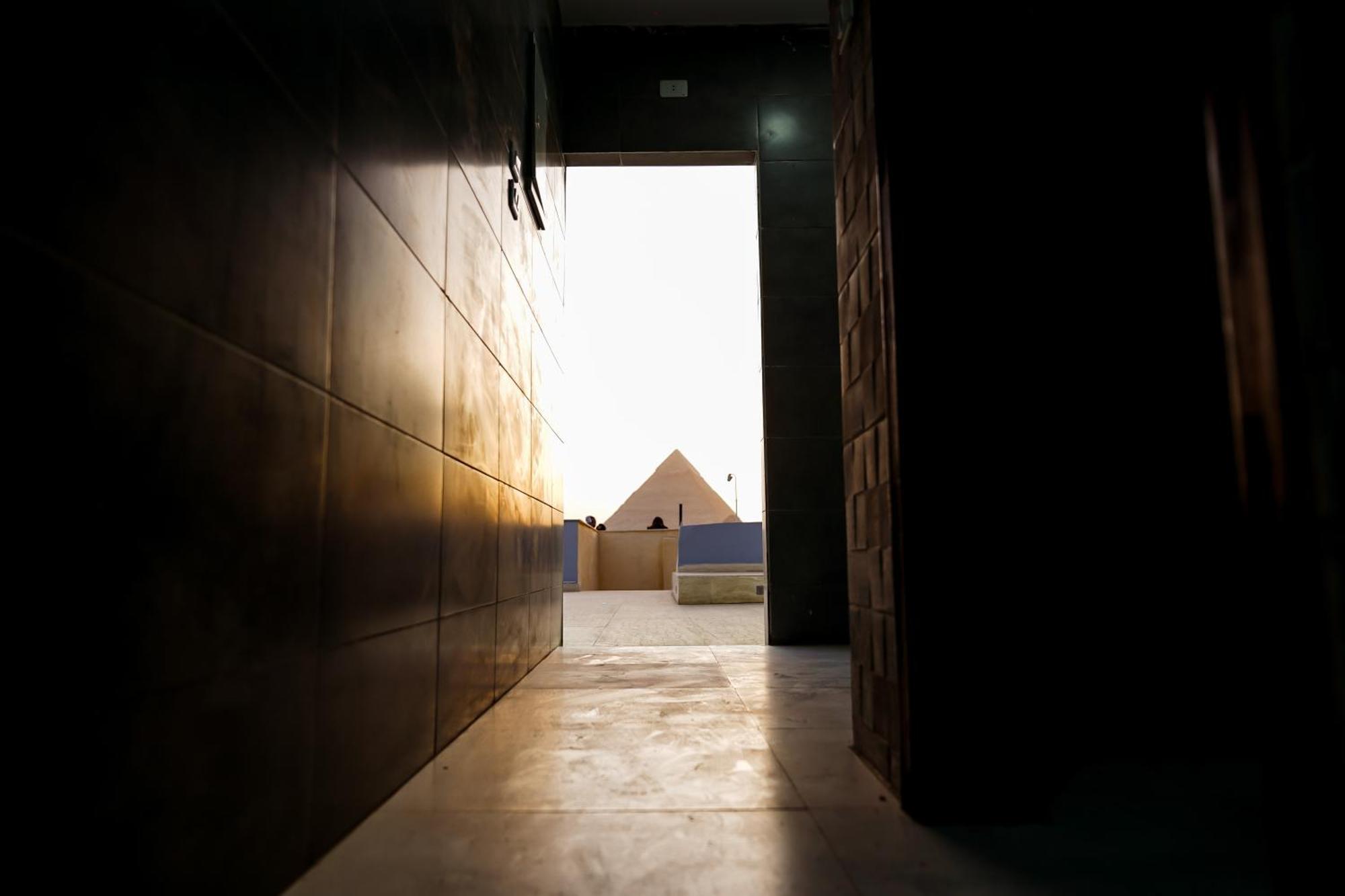 Pyramids Hotel Kafret el-Gabal Екстериор снимка