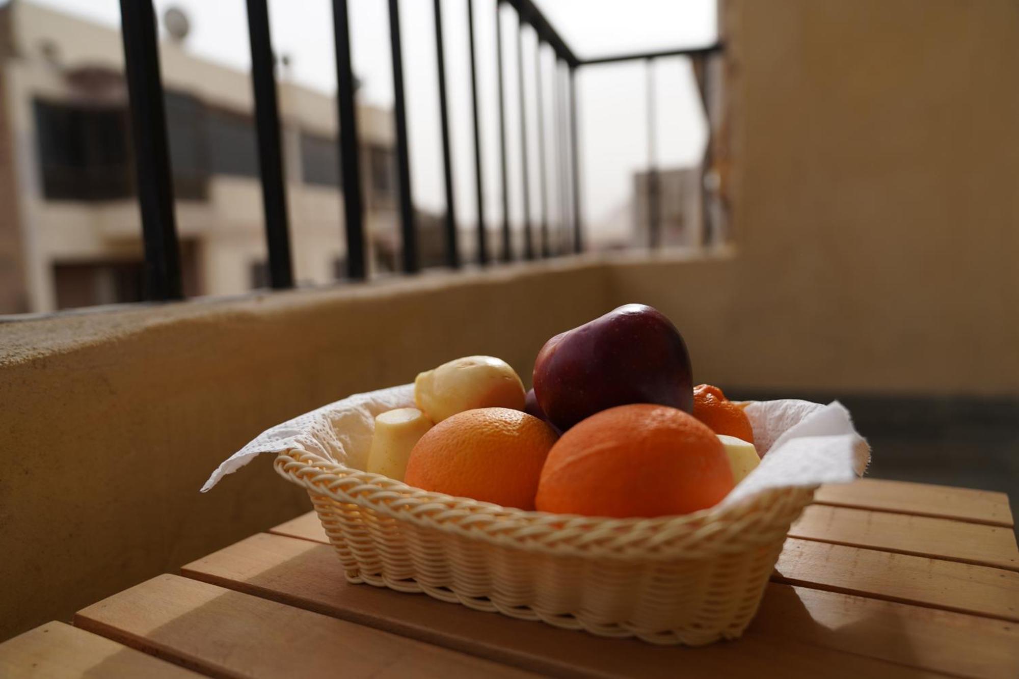 Pyramids Hotel Kafret el-Gabal Екстериор снимка