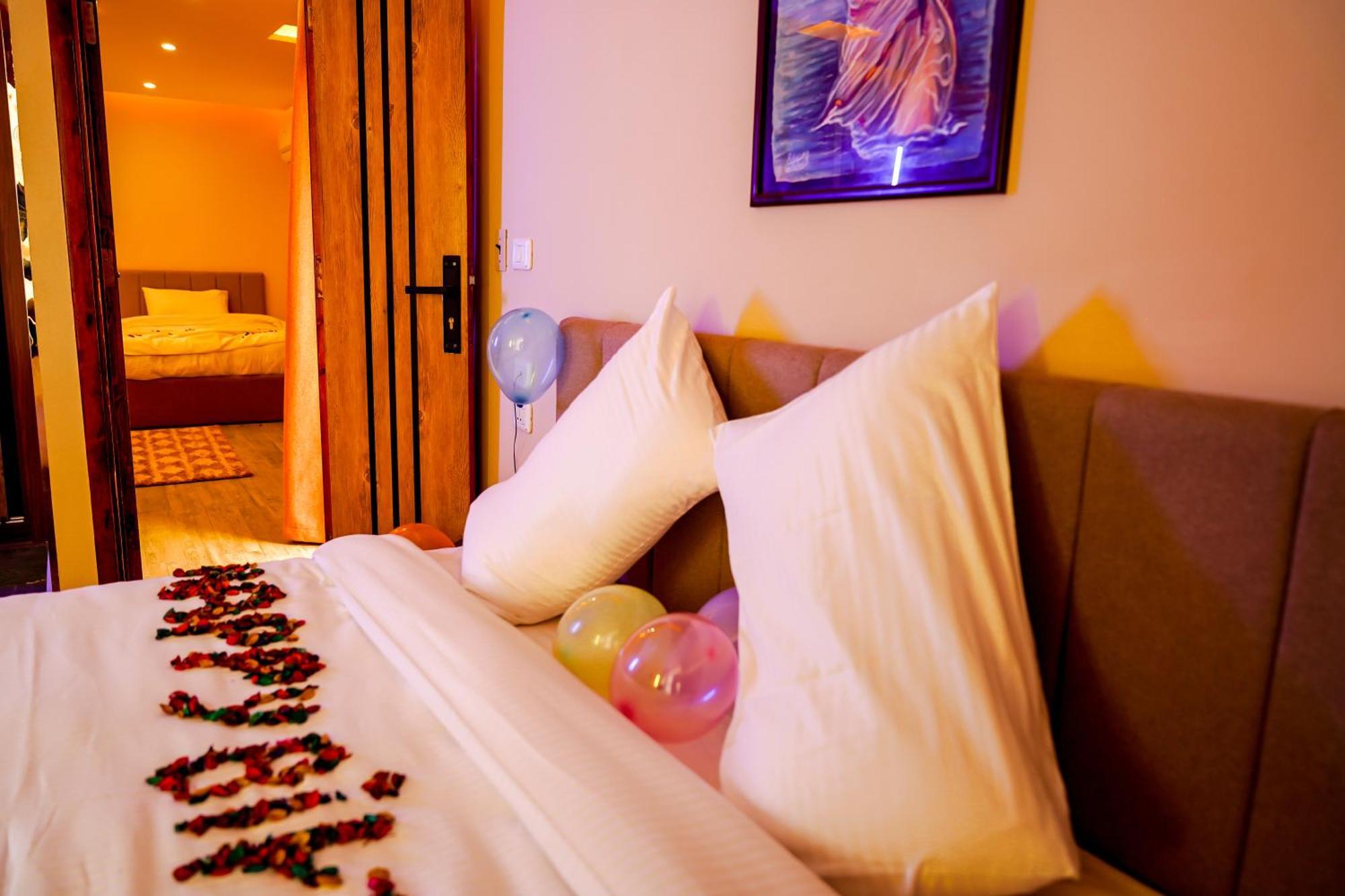 Pyramids Hotel Kafret el-Gabal Екстериор снимка