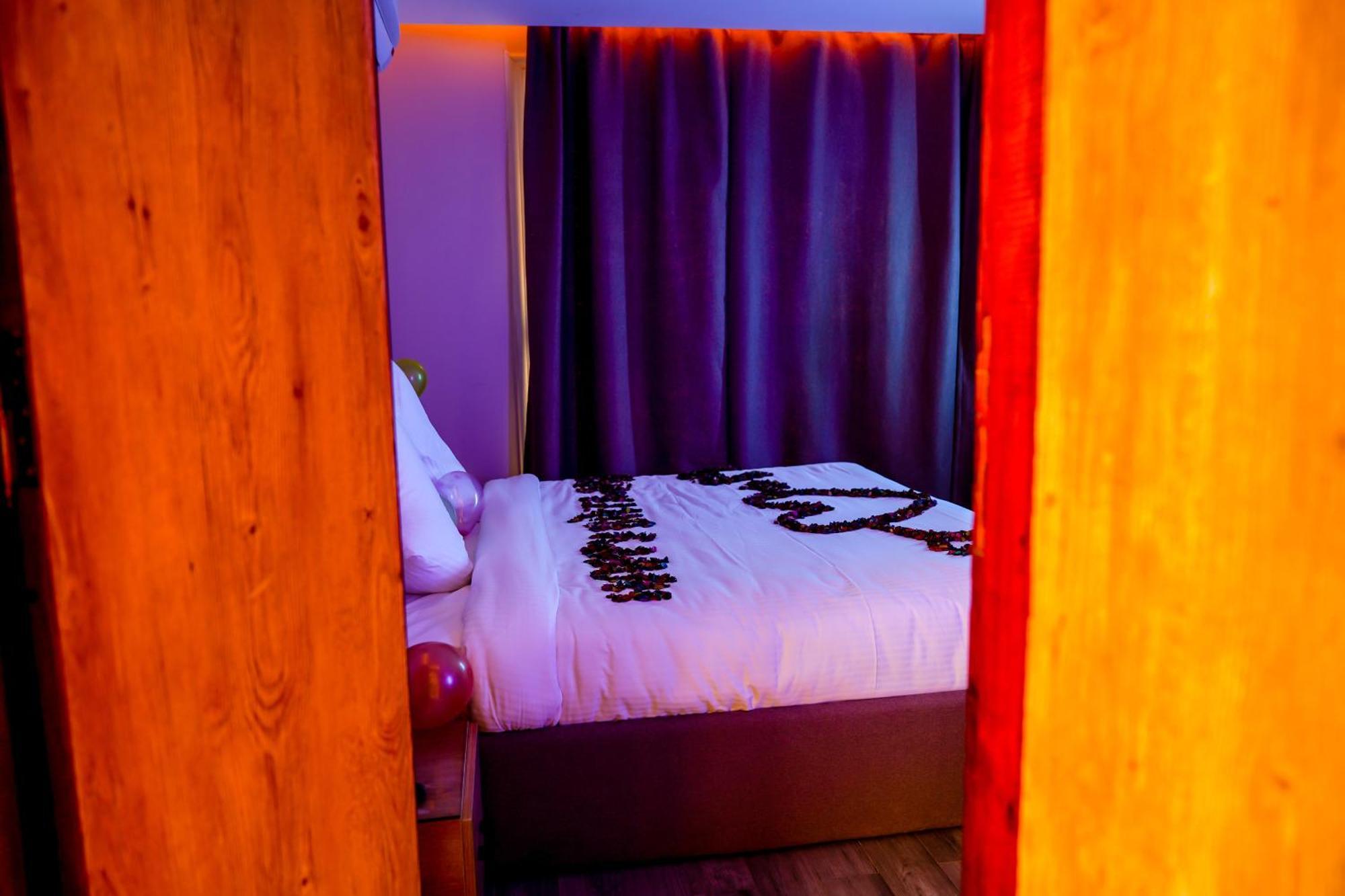 Pyramids Hotel Kafret el-Gabal Екстериор снимка