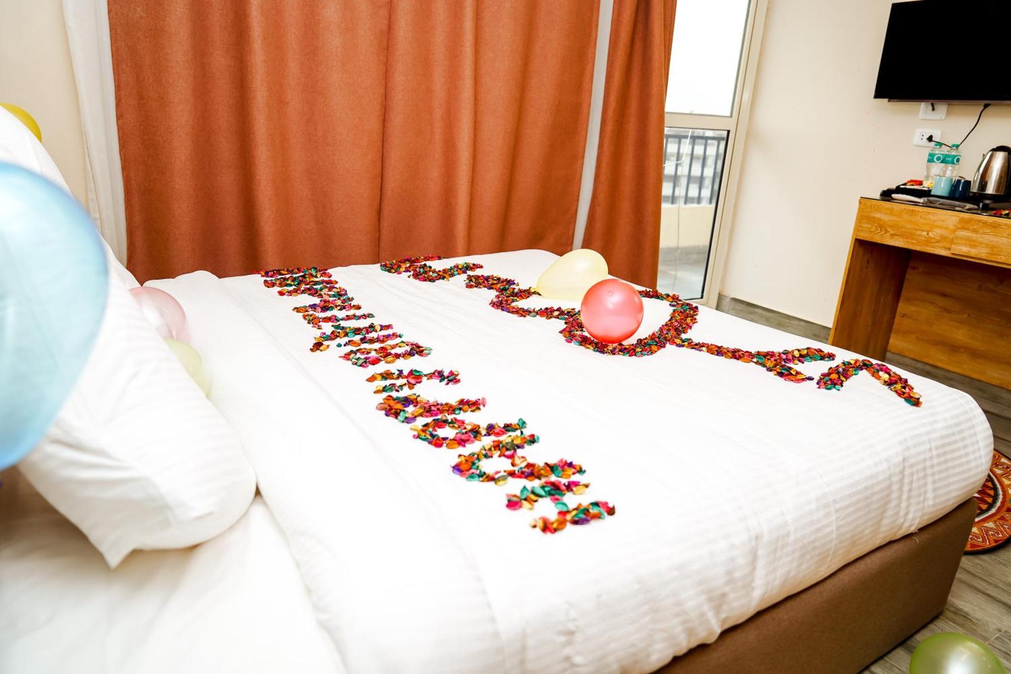 Pyramids Hotel Kafret el-Gabal Екстериор снимка