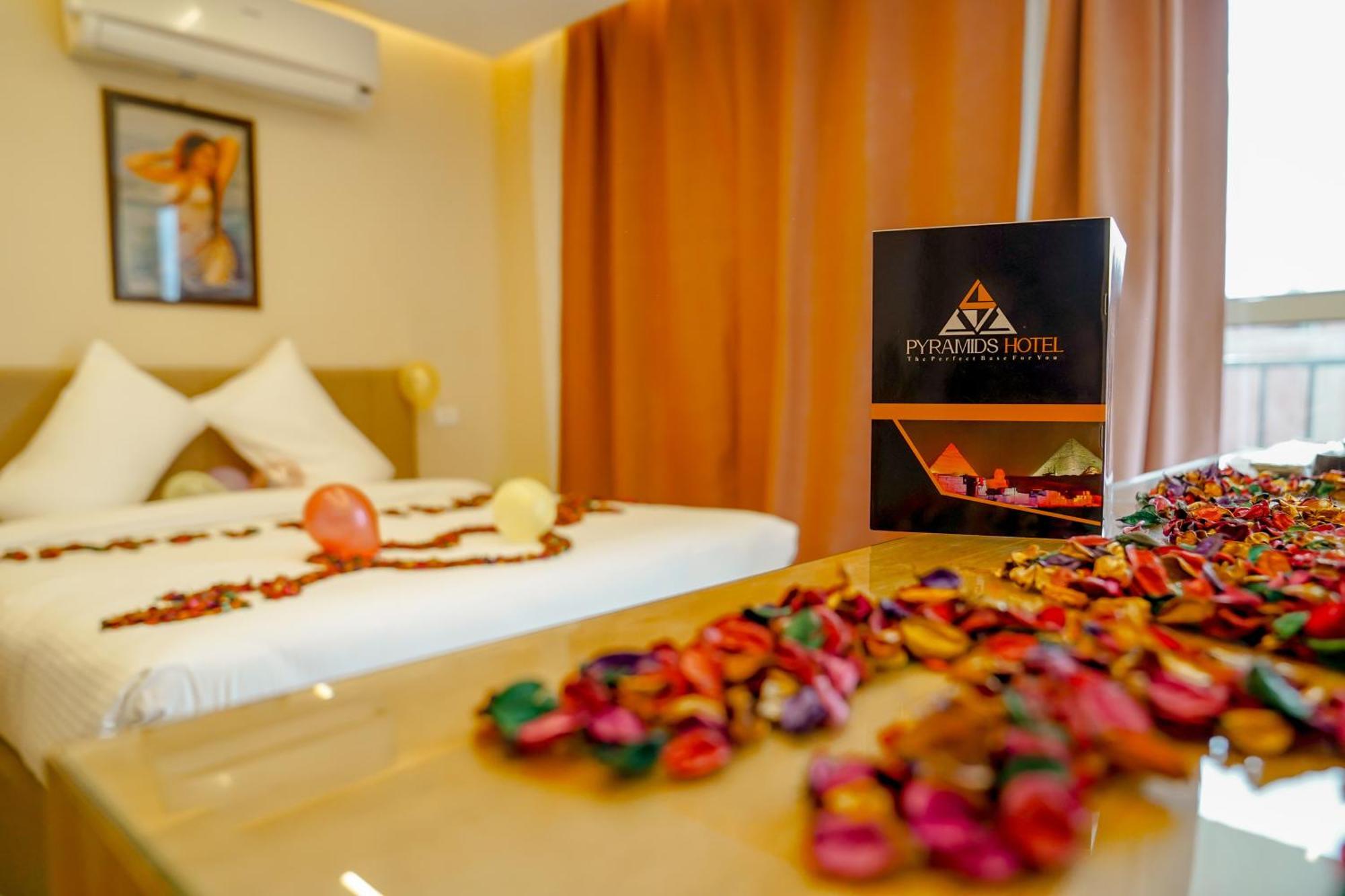 Pyramids Hotel Kafret el-Gabal Екстериор снимка