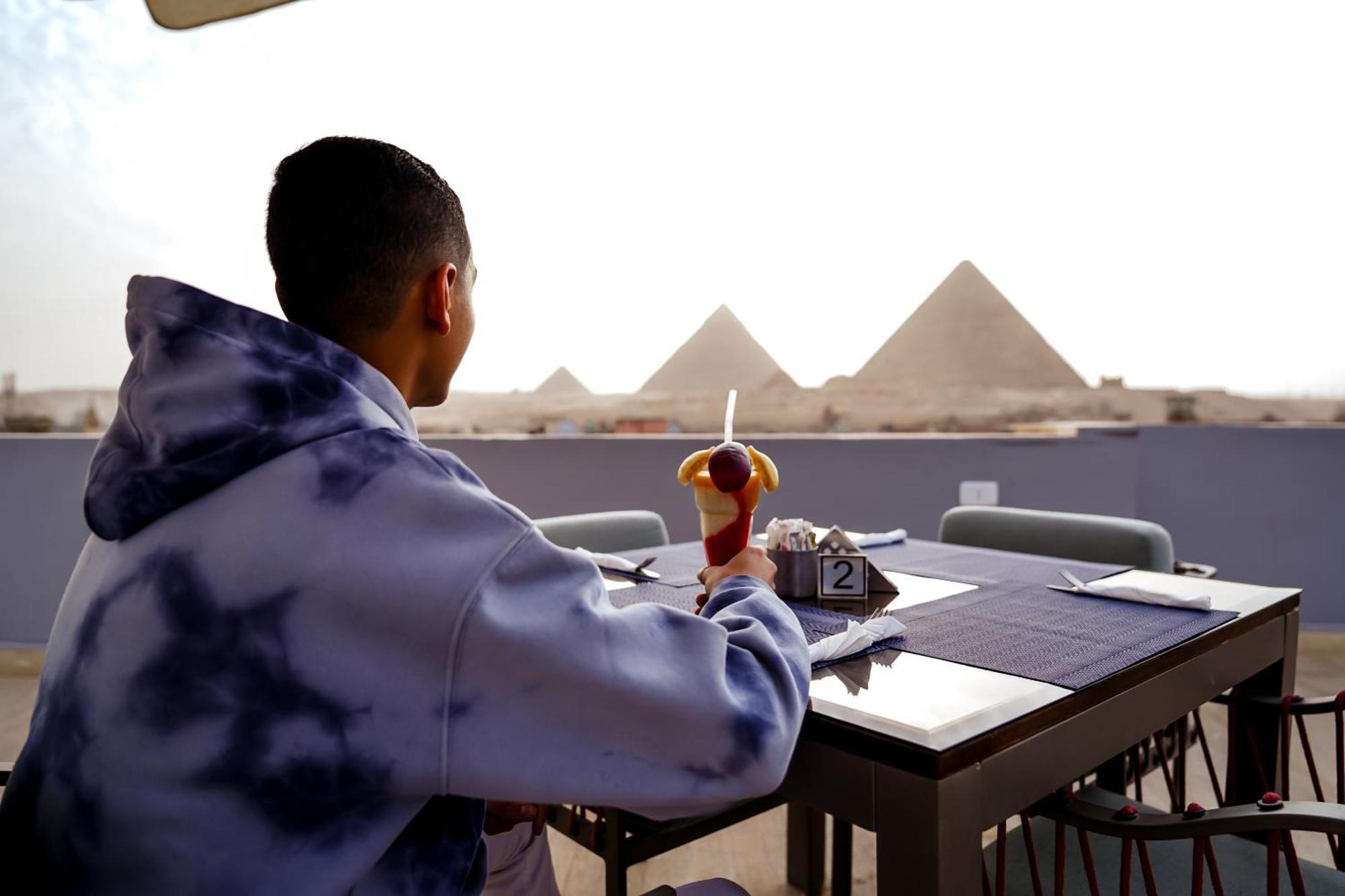Pyramids Hotel Kafret el-Gabal Екстериор снимка