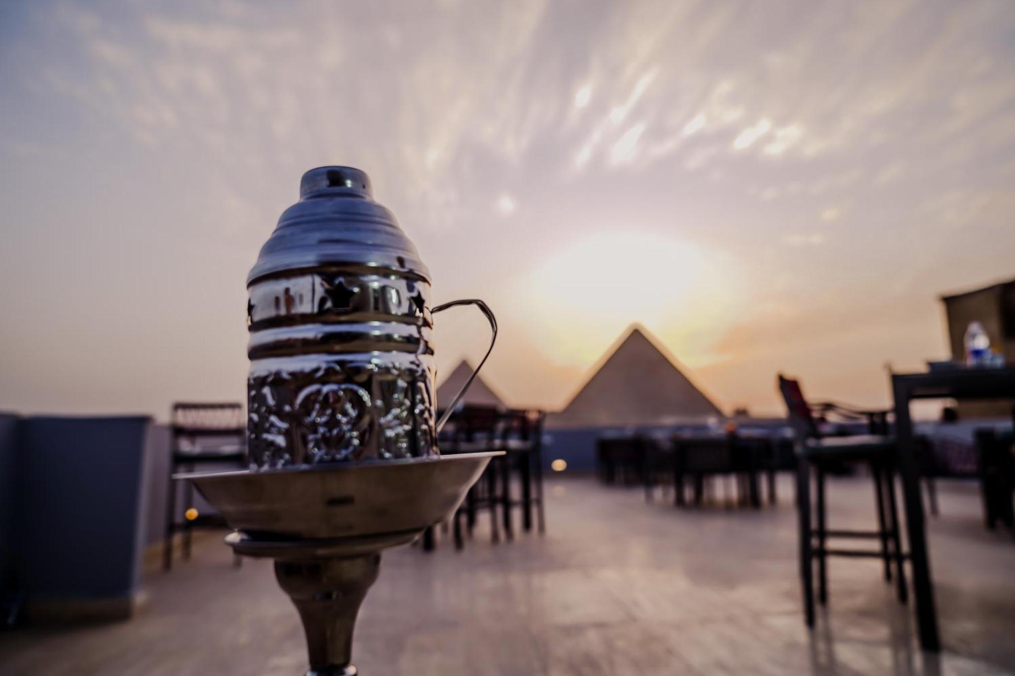 Pyramids Hotel Kafret el-Gabal Екстериор снимка