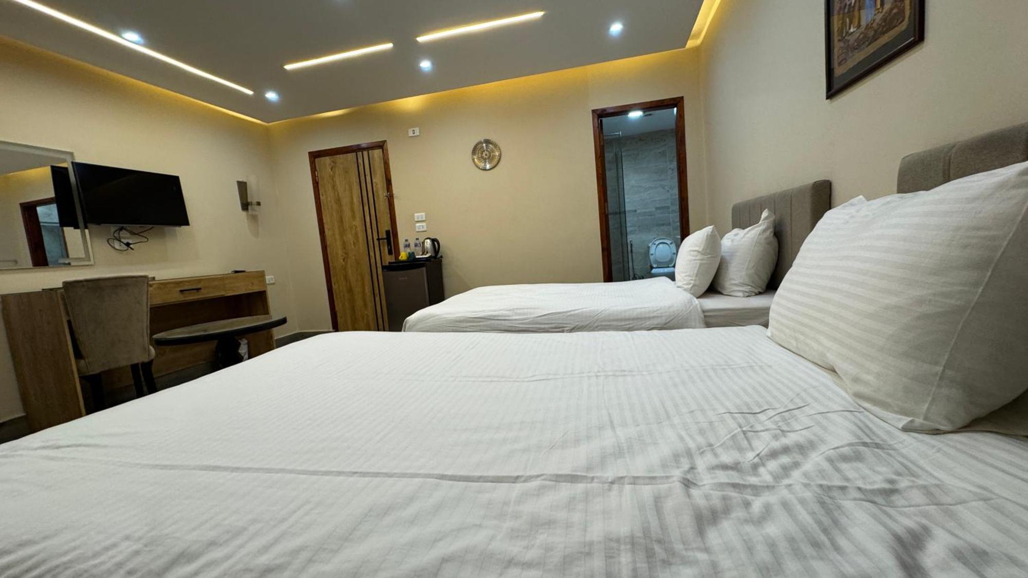 Pyramids Hotel Kafret el-Gabal Екстериор снимка