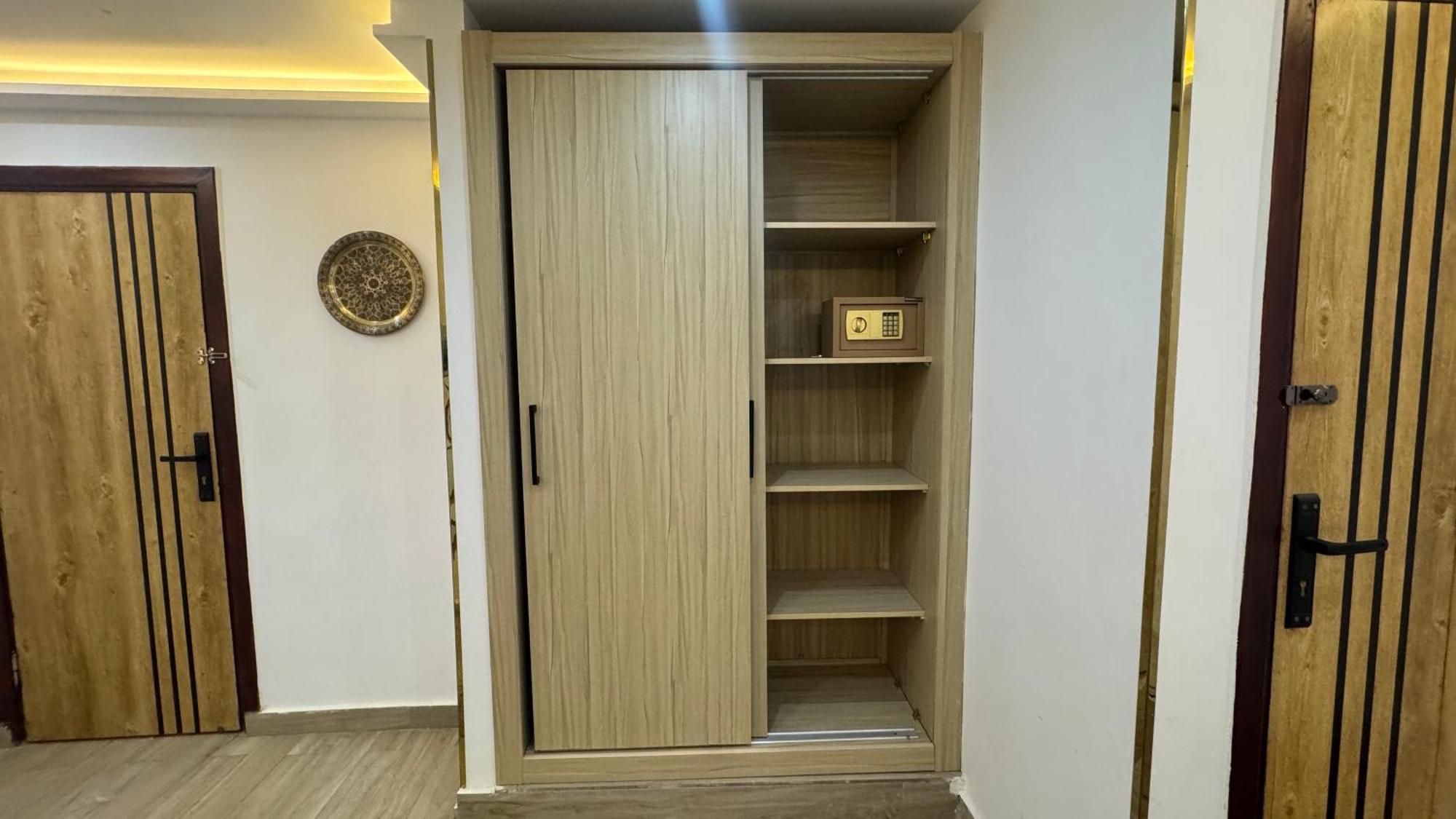 Pyramids Hotel Kafret el-Gabal Екстериор снимка