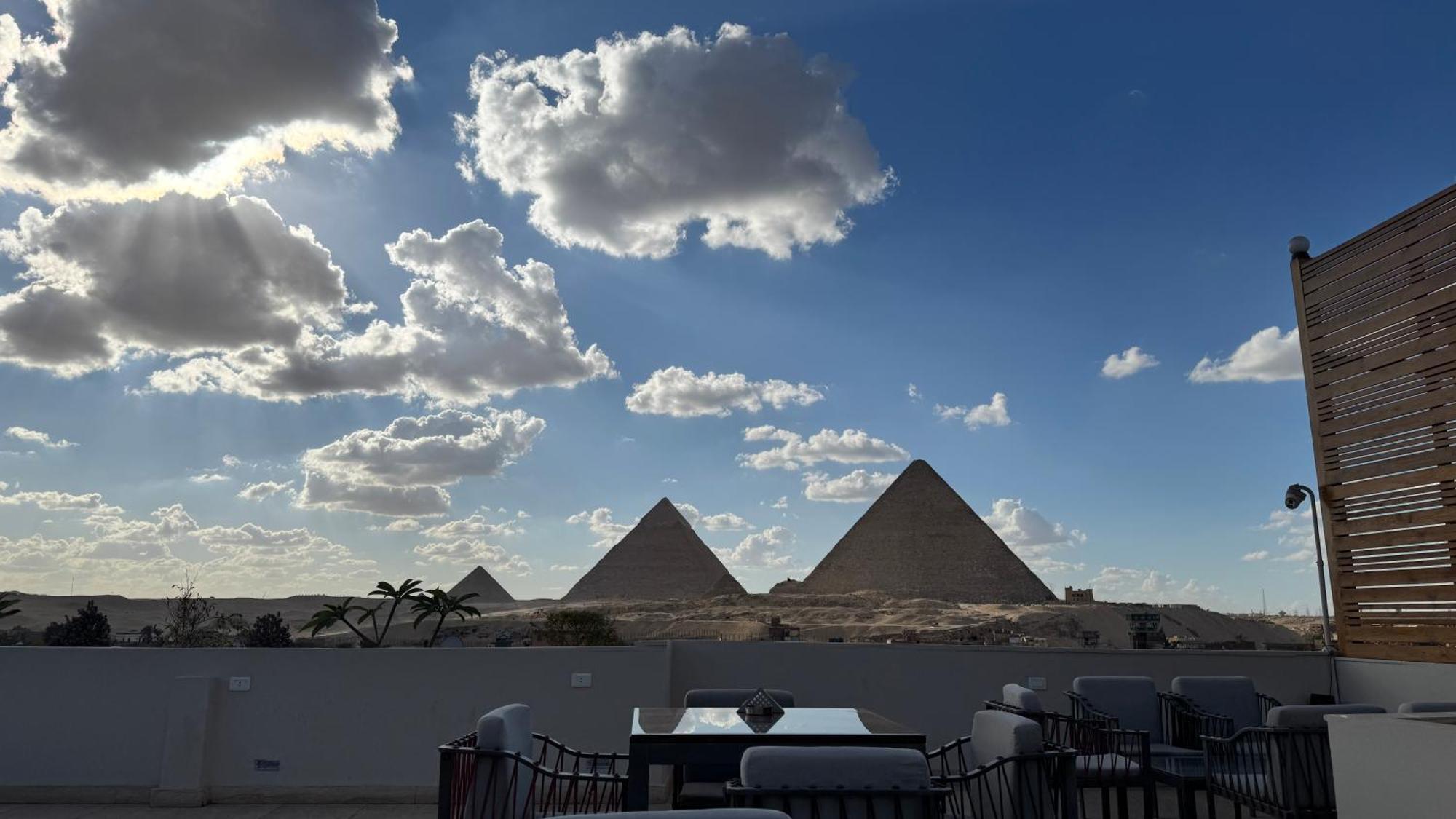 Pyramids Hotel Kafret el-Gabal Екстериор снимка